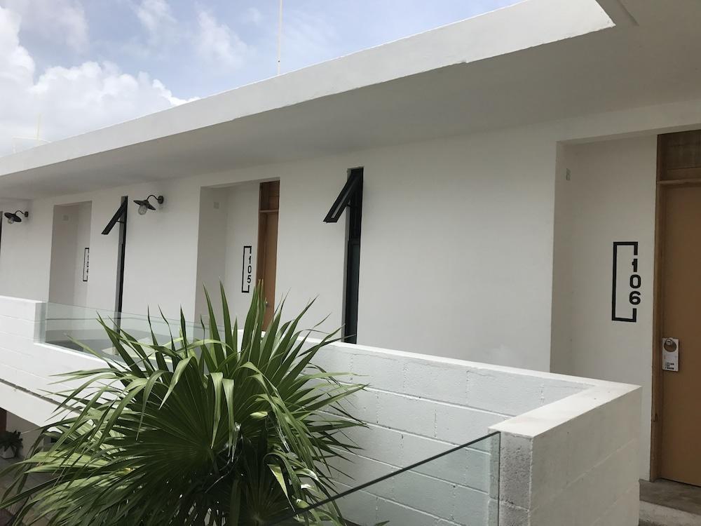 Hotel Villas San Ignacio Плая-дель-Кармен Экстерьер фото